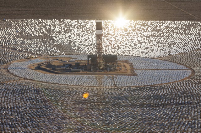 Ivanpah-Solar-11