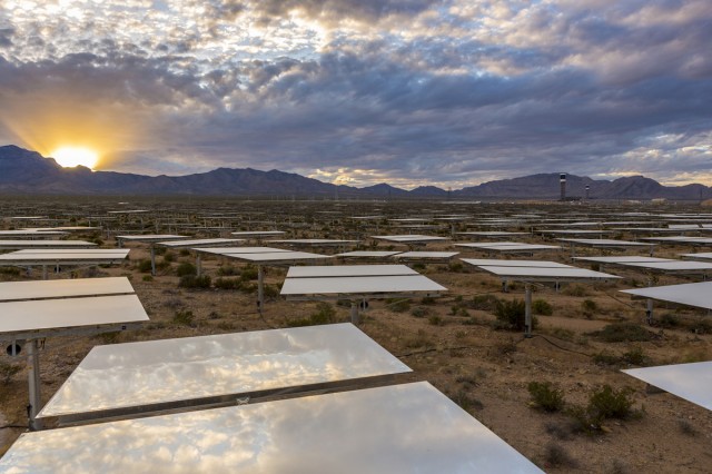 Ivanpah-Solar-8
